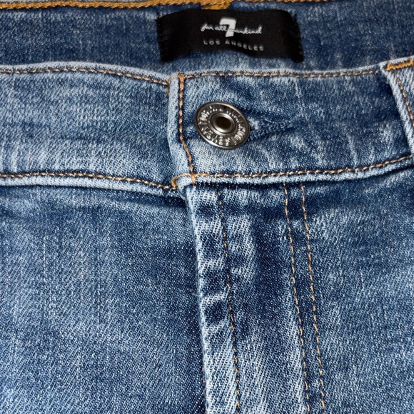 7 For All Mankind Alexa Cropped Jeans with White Stripe Accents - Picture 3 of 8